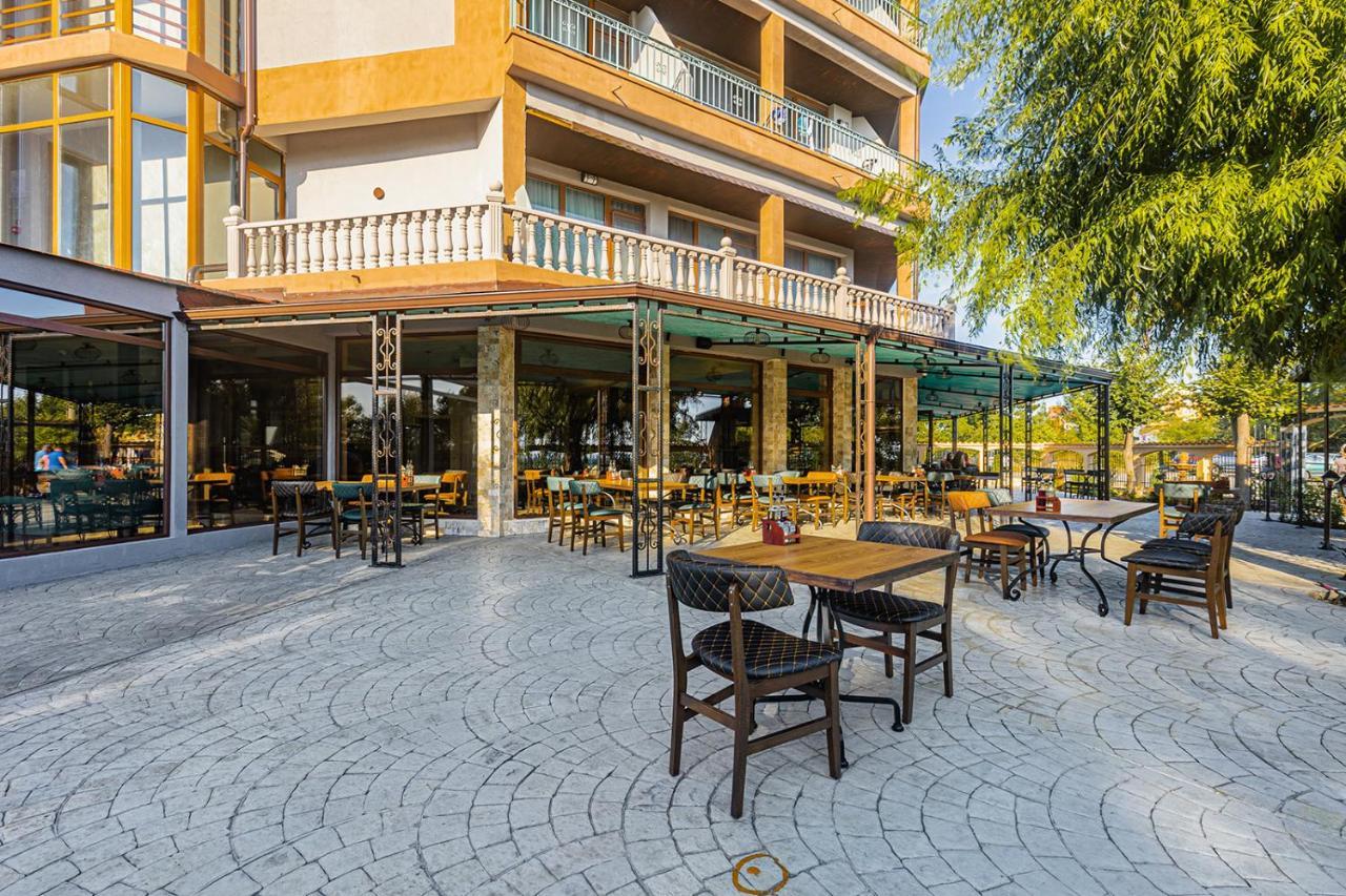 Lecardo Hotel Aheloy Exterior photo